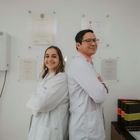 Médicos juntos